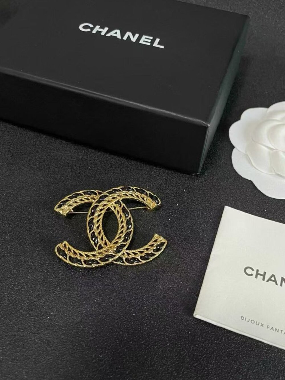 Chanel ⭐ brooch